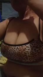 Abrilmilf7733 webcam model stream image