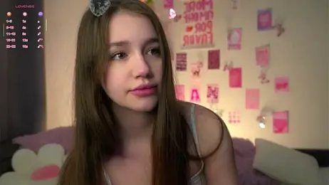 AmiLewis webcam stripchat model stream image