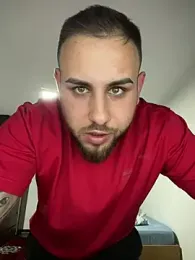 Andreiandu23 webcam model stream image