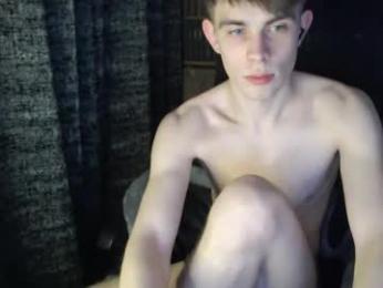 cute_oliver webcam model stream image