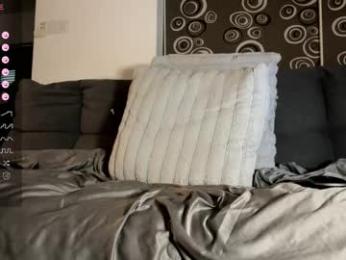 louisdoux webcam model stream image