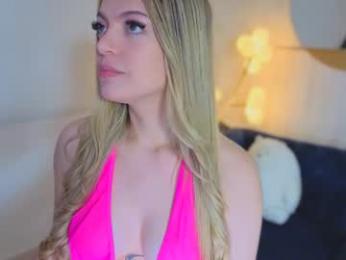 fresita_pink_ webcam chaturbate model stream image