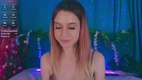 AlinaWalters webcam model stream image