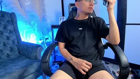 LiamDeep webcam model stream image