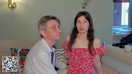 WeliosCouple webcam model stream image