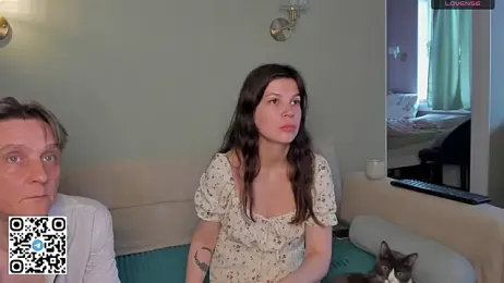 WeliosCouple webcam model stream image