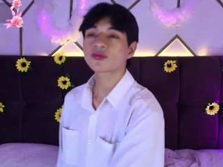 aleaurarashi webcam model stream image