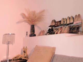 Liliith Brown webcam model stream image