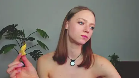 Sweet_Piece webcam model stream image