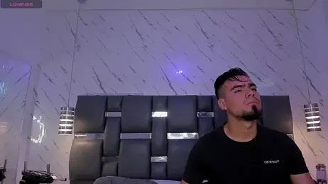 PittAndLunaa webcam model stream image