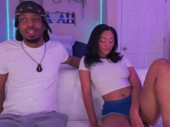 lavahmoon webcam model stream image