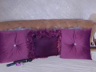 Alessia Lacroix webcam model stream image