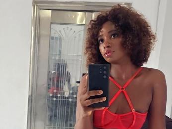 LuluWilde webcam model stream image