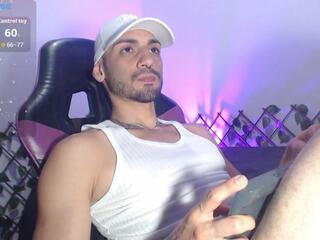 George Kingx webcam model stream image