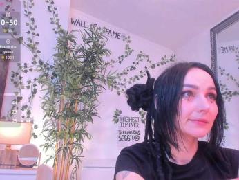 mira0-0 webcam bongacams model stream image