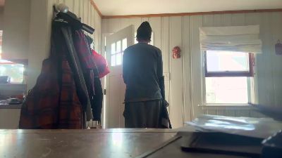 StudlyHardwood webcam cam4 model stream image