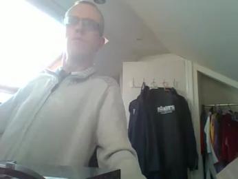 AdmiredThirty webcam model stream image
