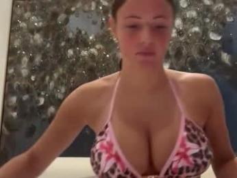 zoepriceee webcam model stream image