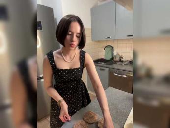 MissEssie webcam model stream image