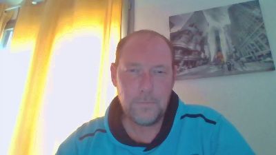 gentleman235 webcam model stream image