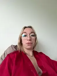 Giuliana_baby webcam stripchat model stream image