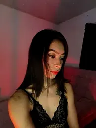 Ounla_Sweet webcam model stream image