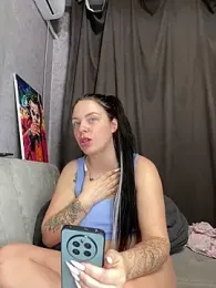 Lola_Hale webcam model stream image