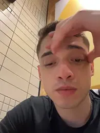 kevin_hotgirls webcam model stream image