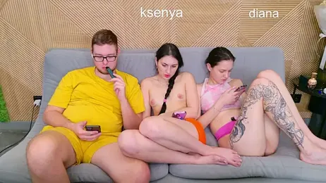 Ksenny webcam stripchat model stream image