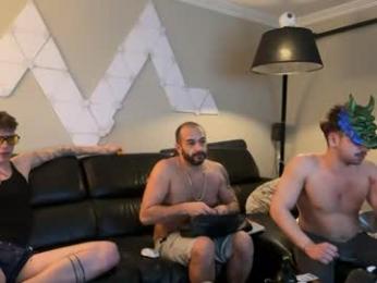 flyerstud_mtl webcam model stream image