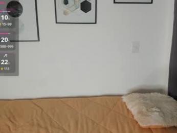 abigail_w webcam model stream image