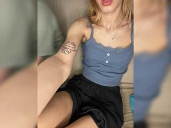 Slim_baby webcam model stream image