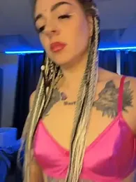 RollingGirls webcam model stream image