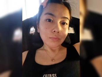 Annifer webcam model stream image