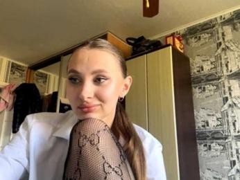 enchanty-shawty webcam bongacams model stream image