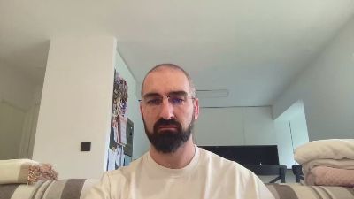 v1c70r1985 webcam model stream image