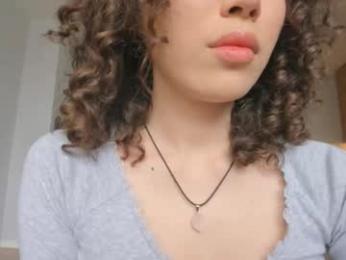 yours_meyy webcam chaturbate model stream image