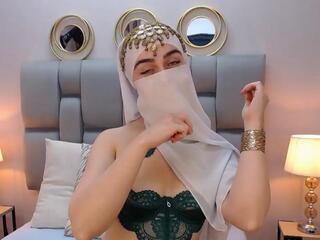 Aliah Manzur webcam model stream image