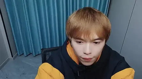 w5206t webcam stripchat model stream image