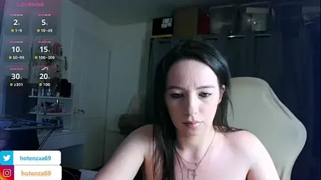 Hotenza69 webcam model stream image