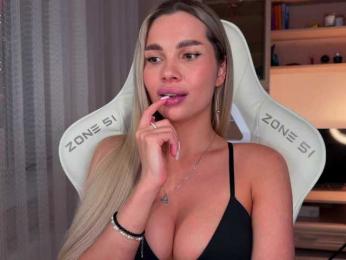 AlexaS_ webcam model stream image