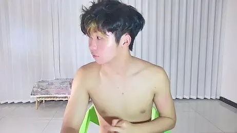 Cream-001 webcam model stream image