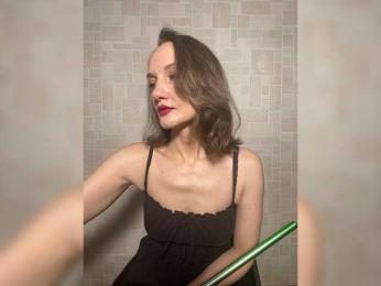 Monro webcam model stream image