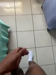 BumbleBee84 webcam model stream image