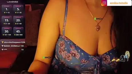 CharmingTania webcam model stream image