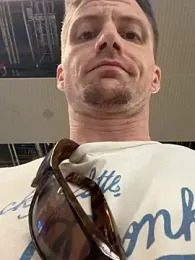 trash4cash webcam model stream image