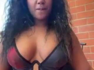 kendallk webcam model stream image