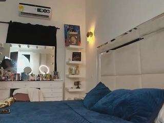 kendallk webcam model stream image