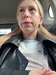 kira_mia webcam model stream image