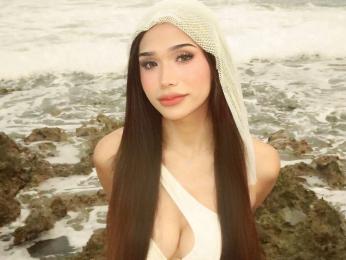 AthenaFamurri webcam model stream image